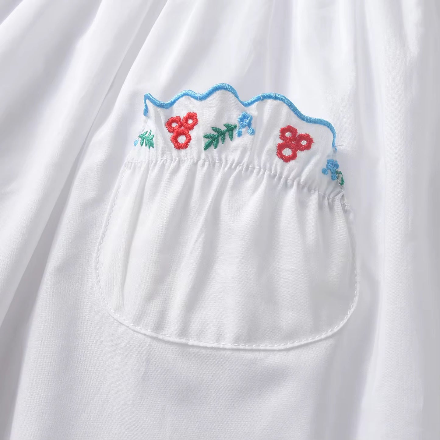 🩵 Floral Embroidery Dress